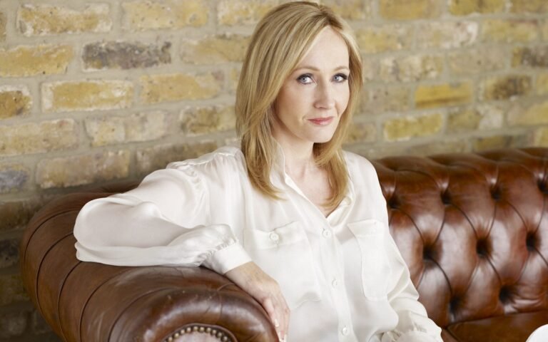 Le nouveau Rowling, sous pseudonyme en octobre