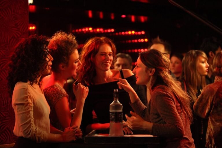 Les Gazelles – These girls are on fire