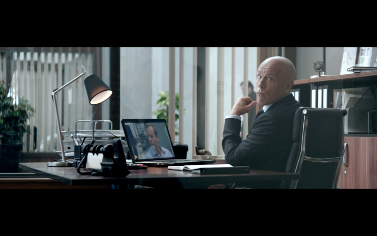 John Malkovich accro et à croc pour Canalplay