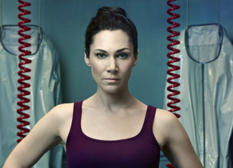 Helix : Rencontre avec Kyra Zagorsky (Dr Julia Walker)