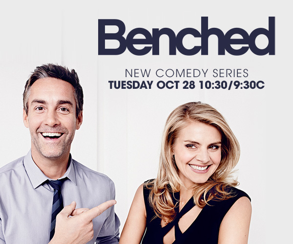 benched - Benched 1x01Pilot benched affiche 01