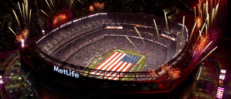 Teasers du #Superbowl : 50 Shades, Terminator, Furious, Ted, Jurassic World… !