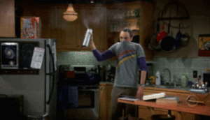 Big Bang Theory - Le spin-off sur la jeunesse de Sheldon Cooper est officiel ! sheldon spray