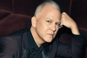 american crime story - Ryan Murphy, 20 ans de carrière, 10 séries qui ont marqué la télévision : un showrunner américain à part Ryan Murphy carriere