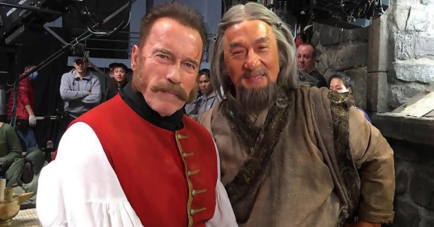 arnold schwarzenegger - Schwarzy et Jackie Chan font les foufous dans The Iron Mask mystrery dragon seal schwarzy jackie chan 1